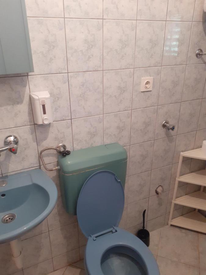 Apartments Mara Bela Карлобаг Екстер'єр фото