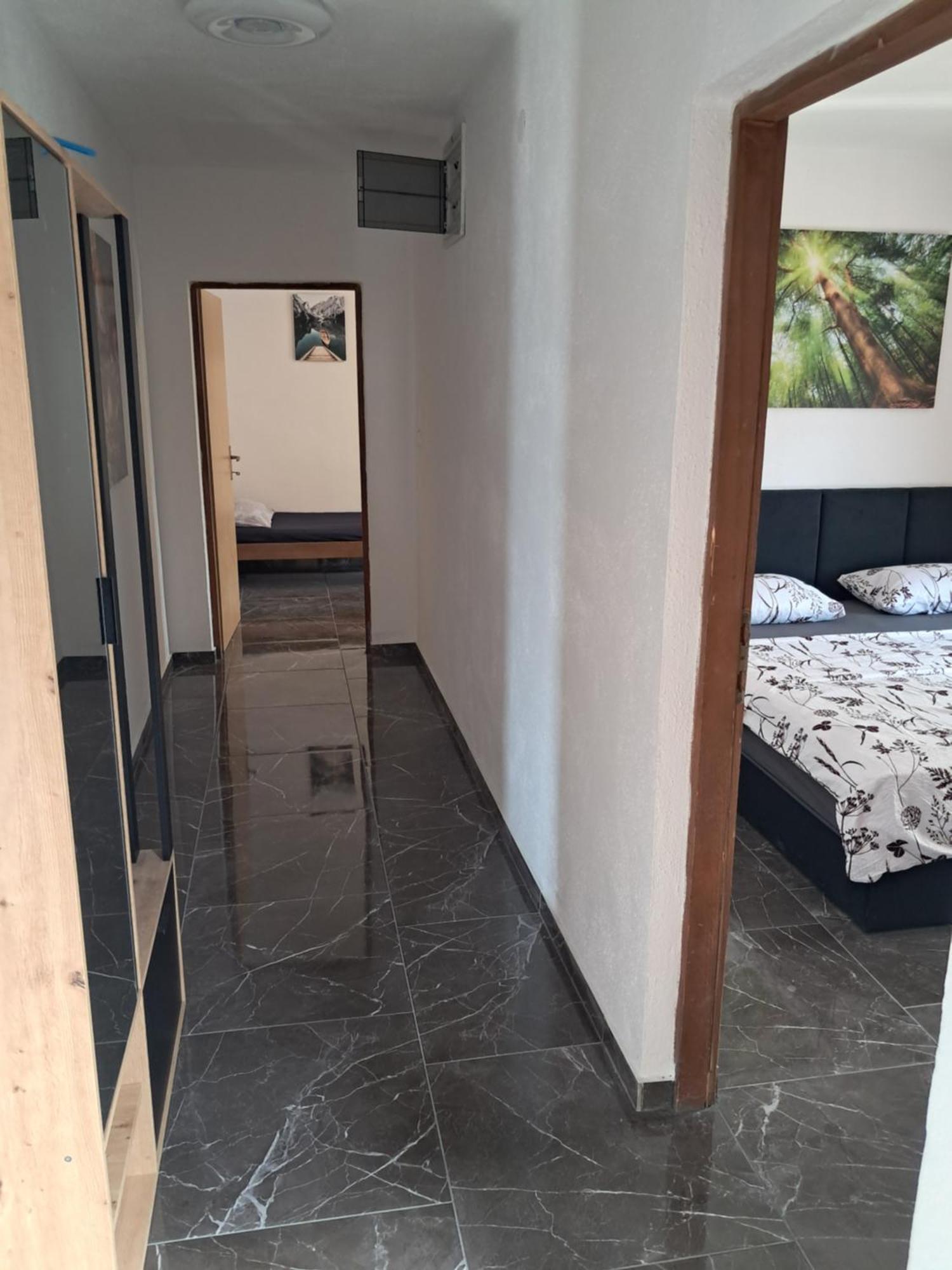 Apartments Mara Bela Карлобаг Екстер'єр фото